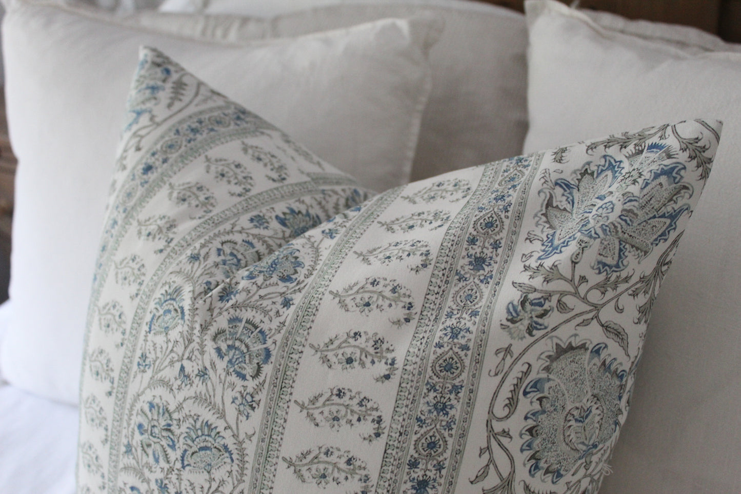 English country cotton cushion 50x50cm with feather insert