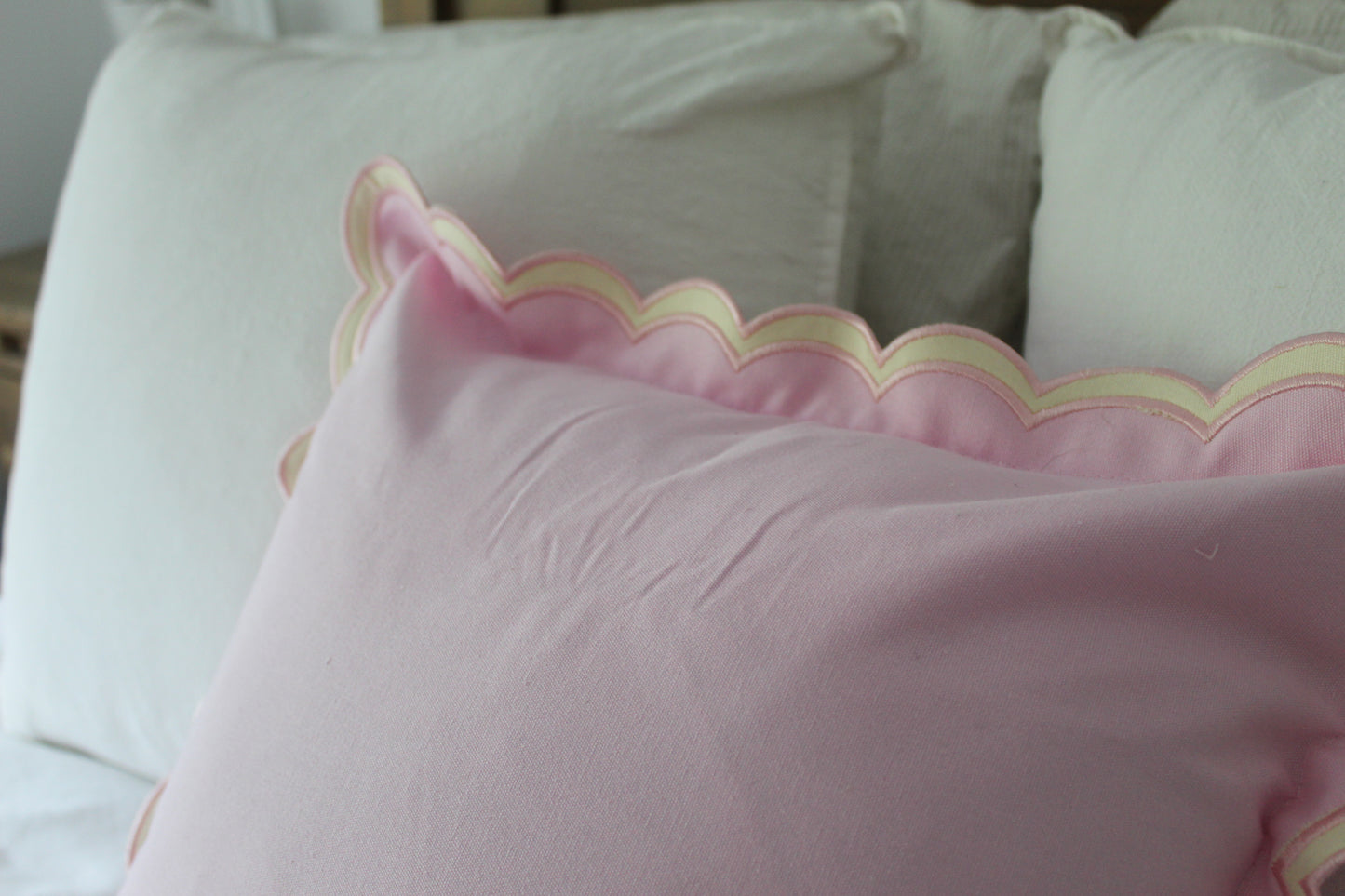 Link scalloped edge cushion with duck feather insert 45x45cm