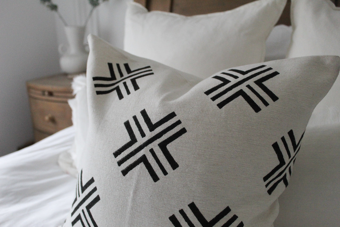 Ivory cross print cotton cushion 45x45cm