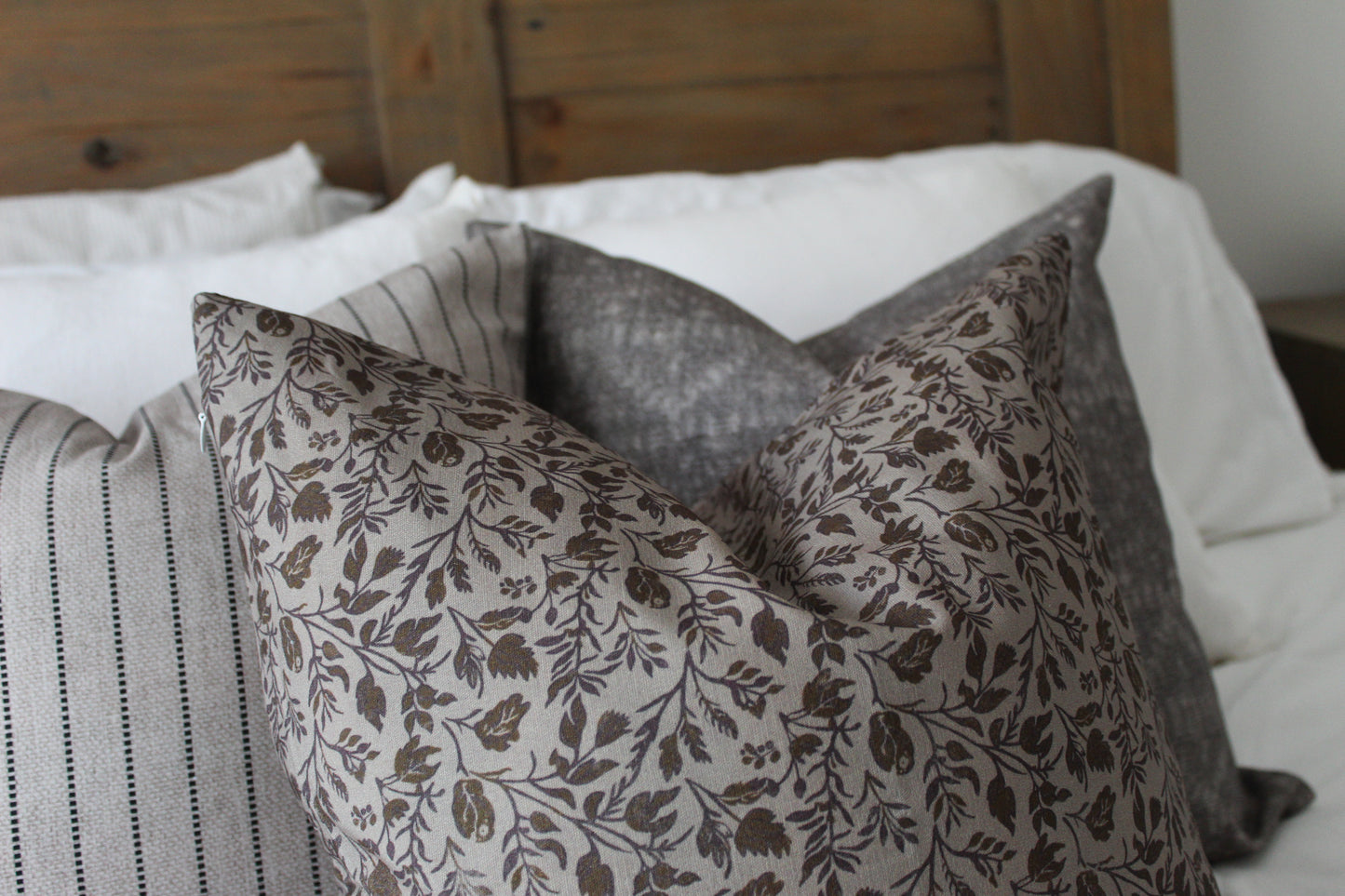 Beige floral cotton cushion with duck feather insert 45x45cm