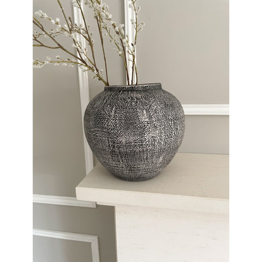 Charcoal circle country vase