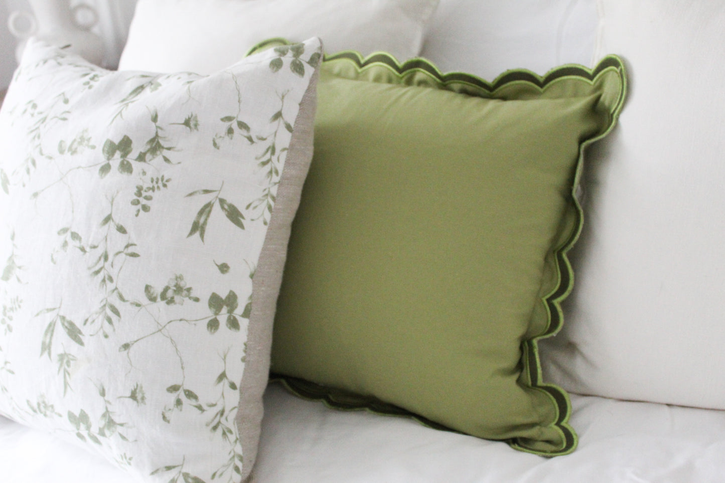 Green scalloped edge cotton cushion 45x45cm
