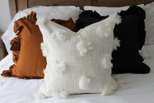 Tufted dot neutral cotton cushion  45x45cm