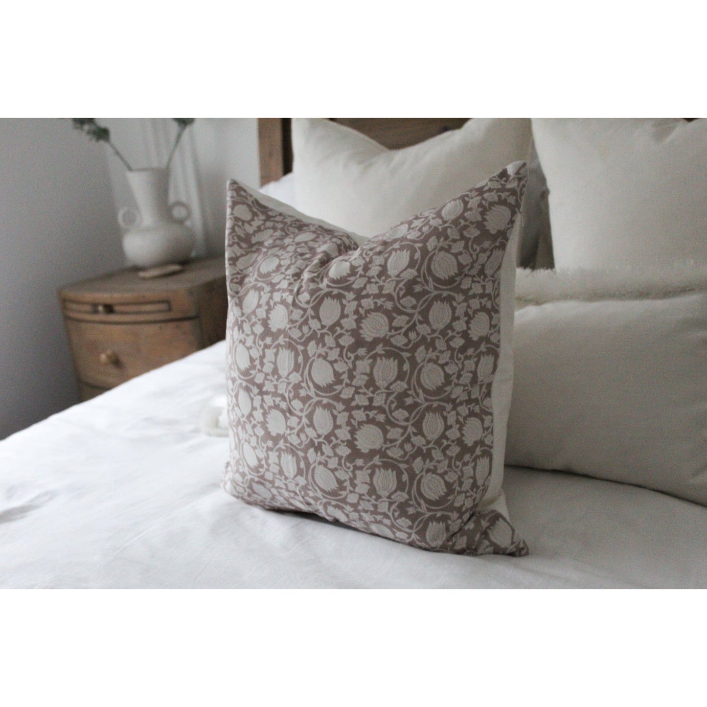 Neutral floral cotton cushion 45 x 45cm