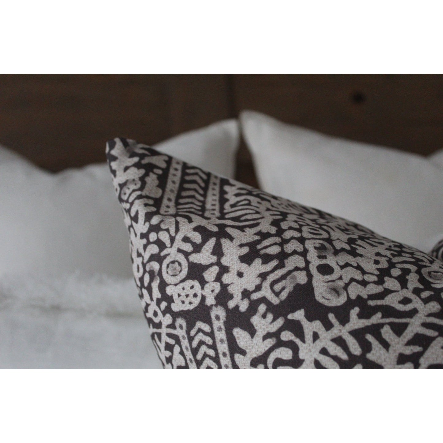 Brown pattern 45 x 45cm cotton cushion