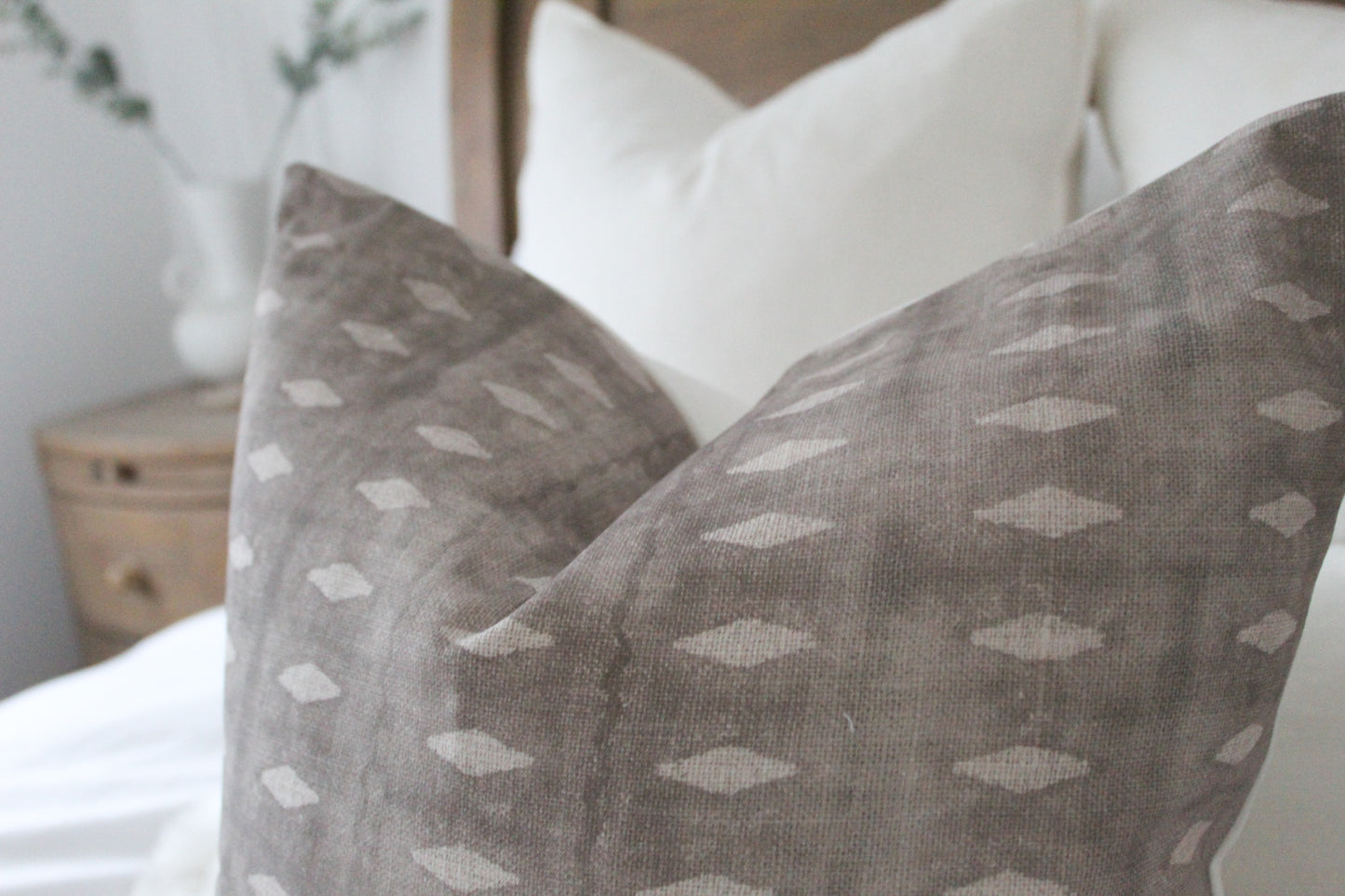 Neutral cotton 45 x 45cm cushion