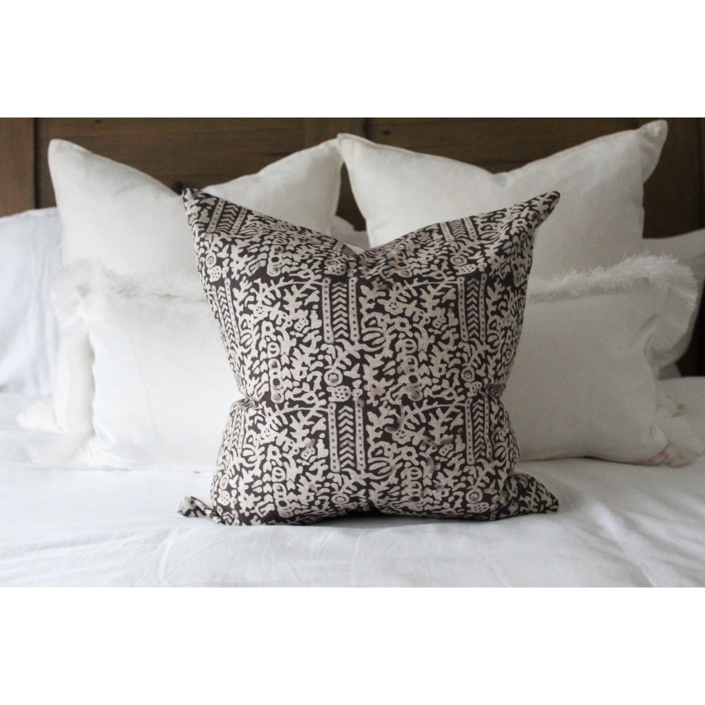 Brown pattern 45 x 45cm cotton cushion