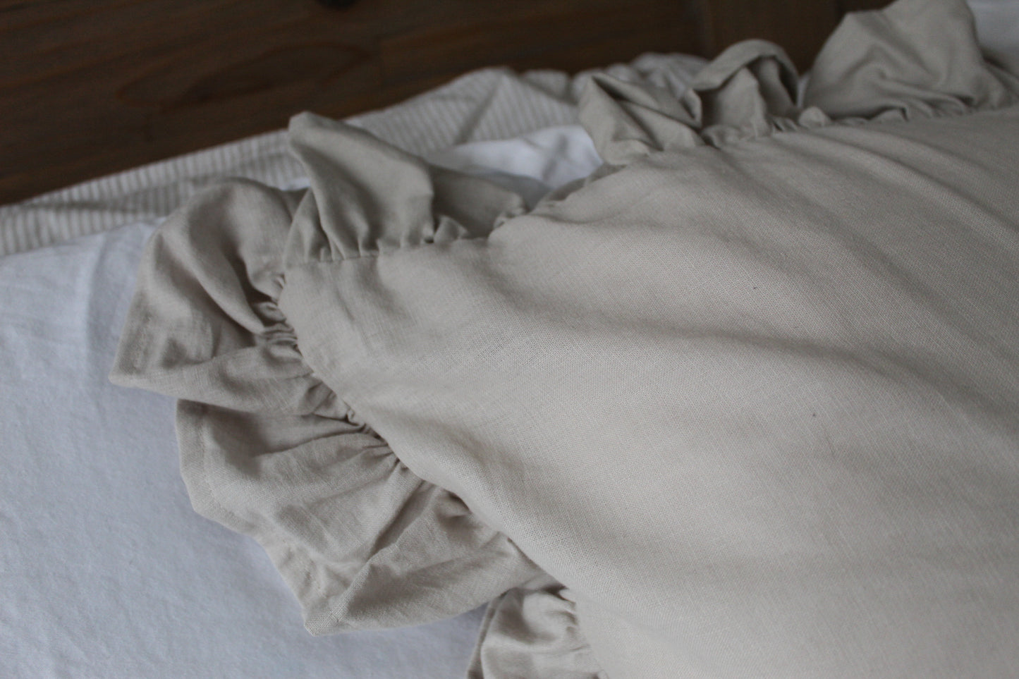 Neutral ruffle linen Cushion with duck feather insert 45x45cm