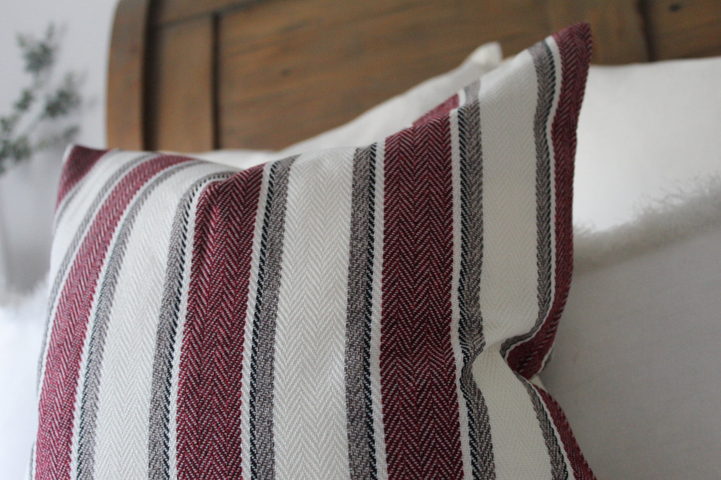 Red stripe tweed effect cotton cushion 45x45cm