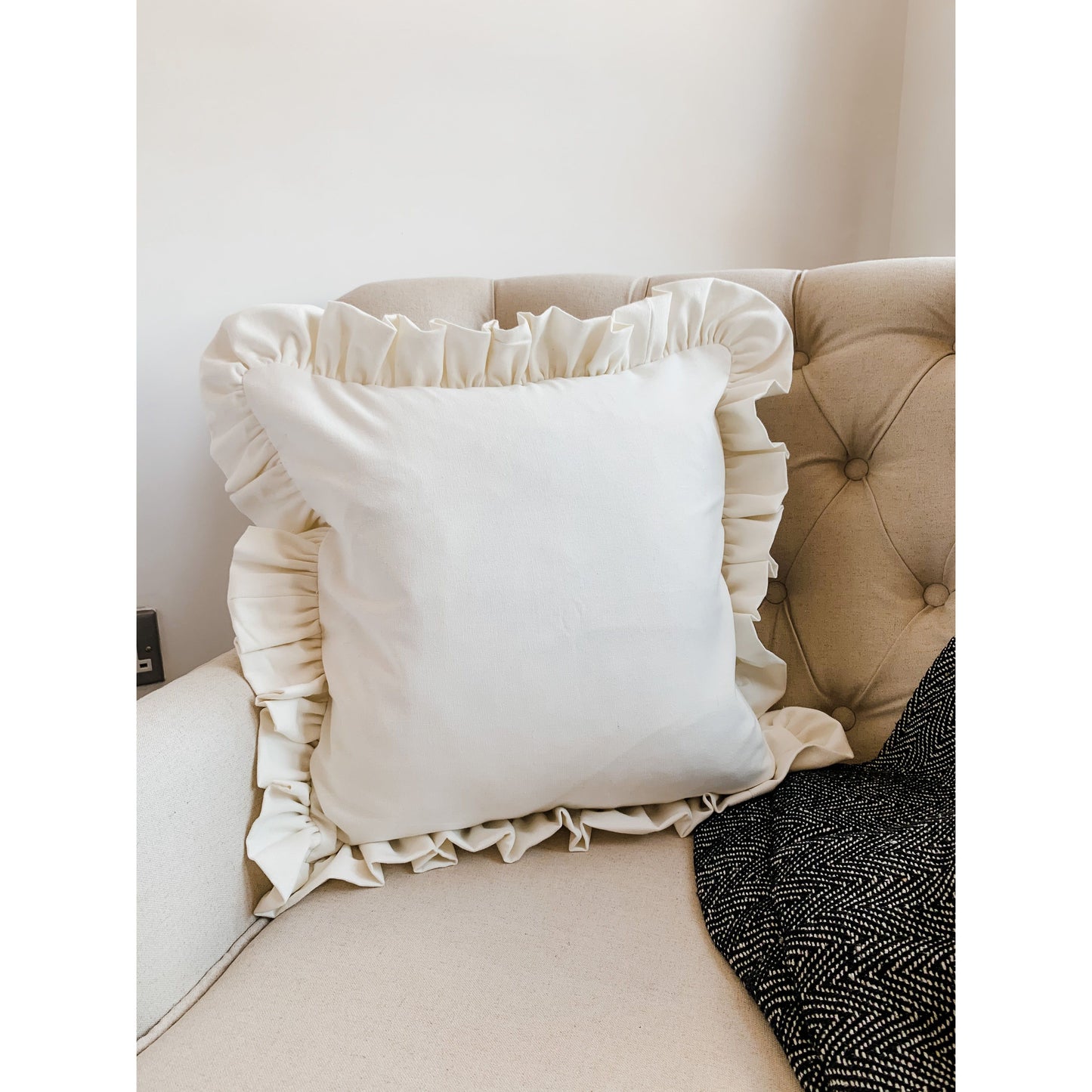 Cream Frilly country cotton throw Cushion 45x45cm
