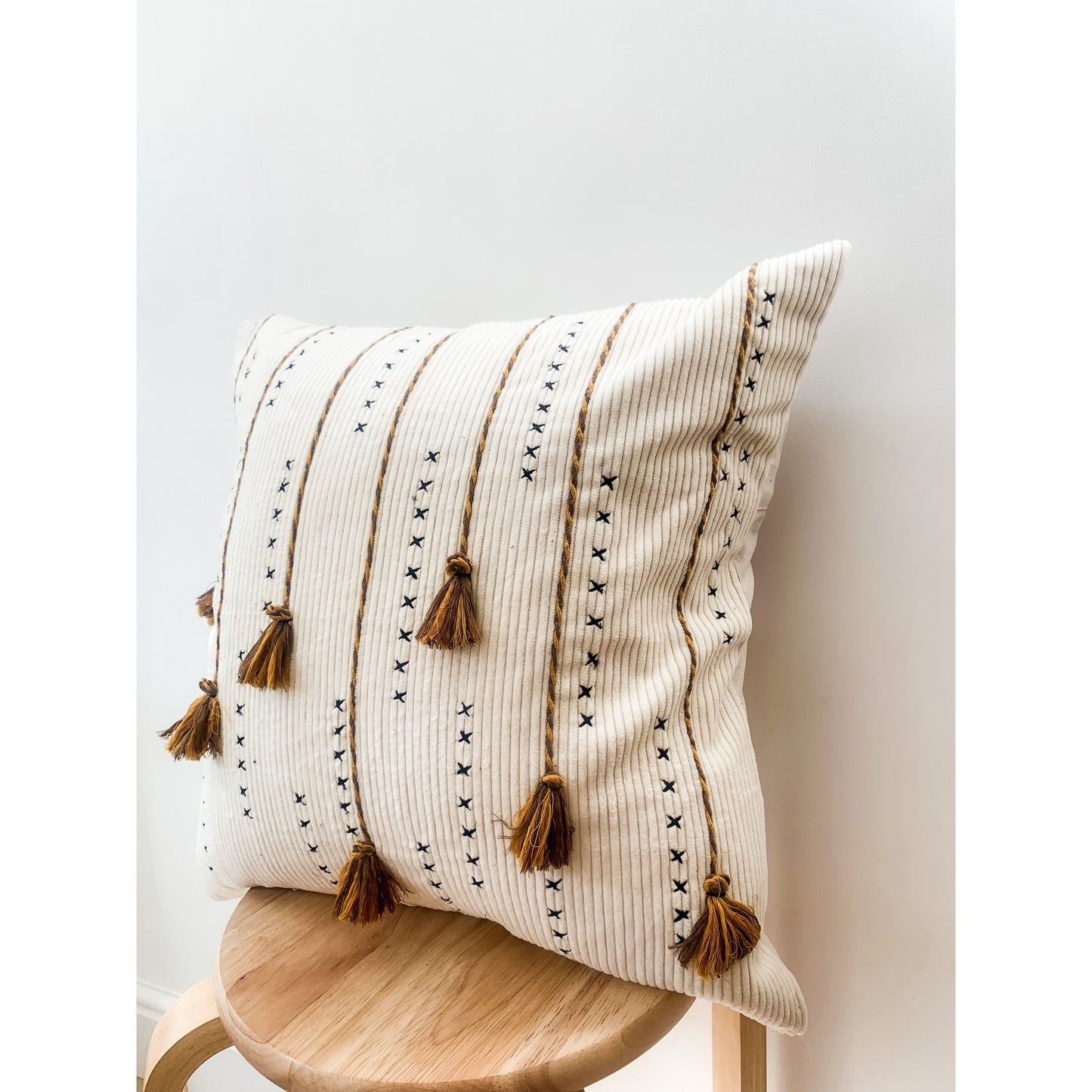 Orange Tassel Cotton Cushion 45x45cmm