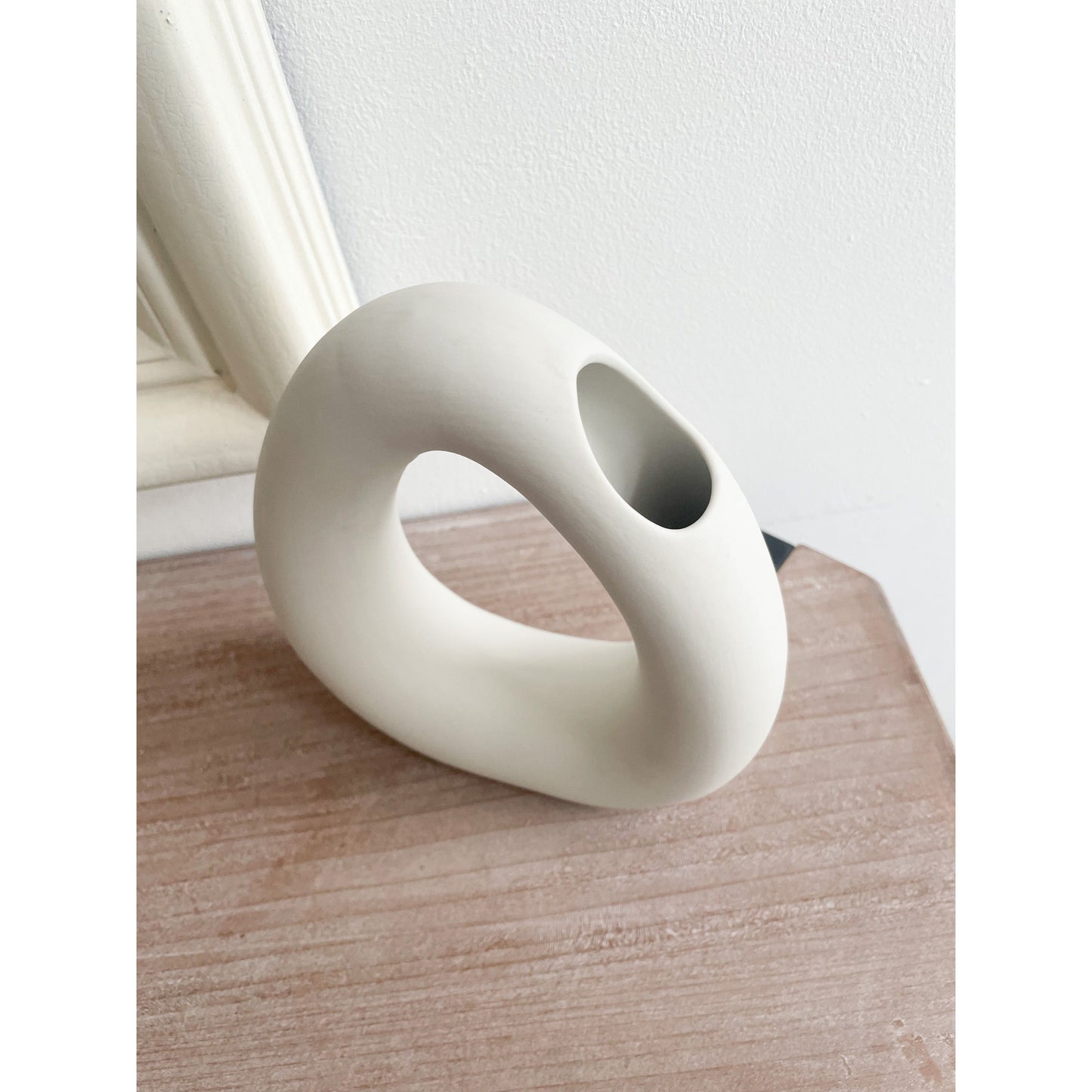 Donut vase