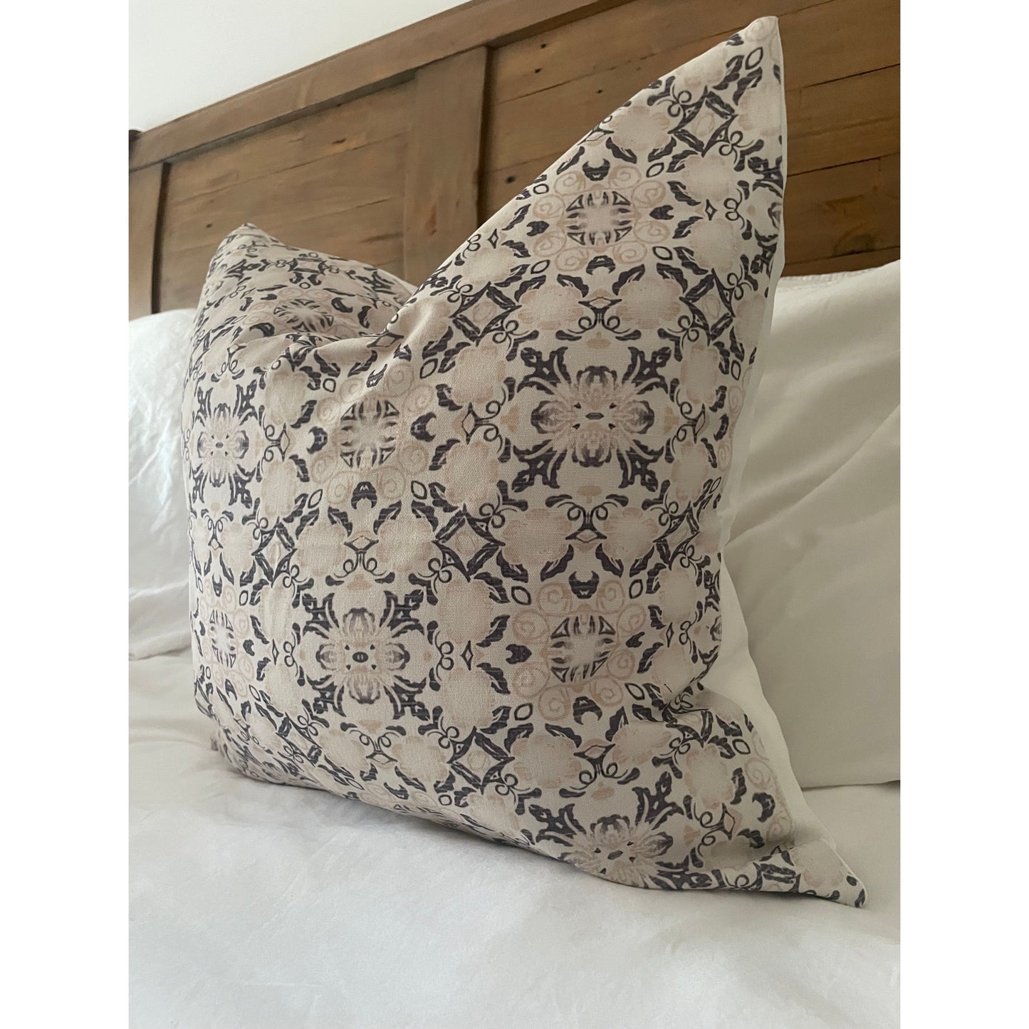 Neutral Floral print Cotton Cushion Cover 45 x 45