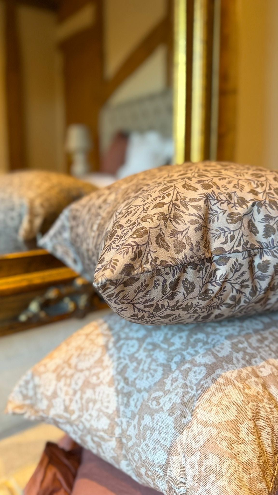 Floral print cotton country cushion 45 x 45xm