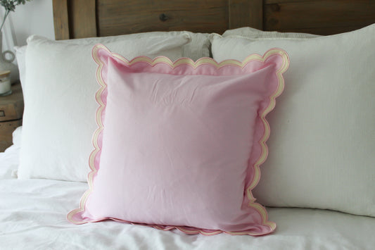 Link scalloped edge cushion with duck feather insert 45x45cm