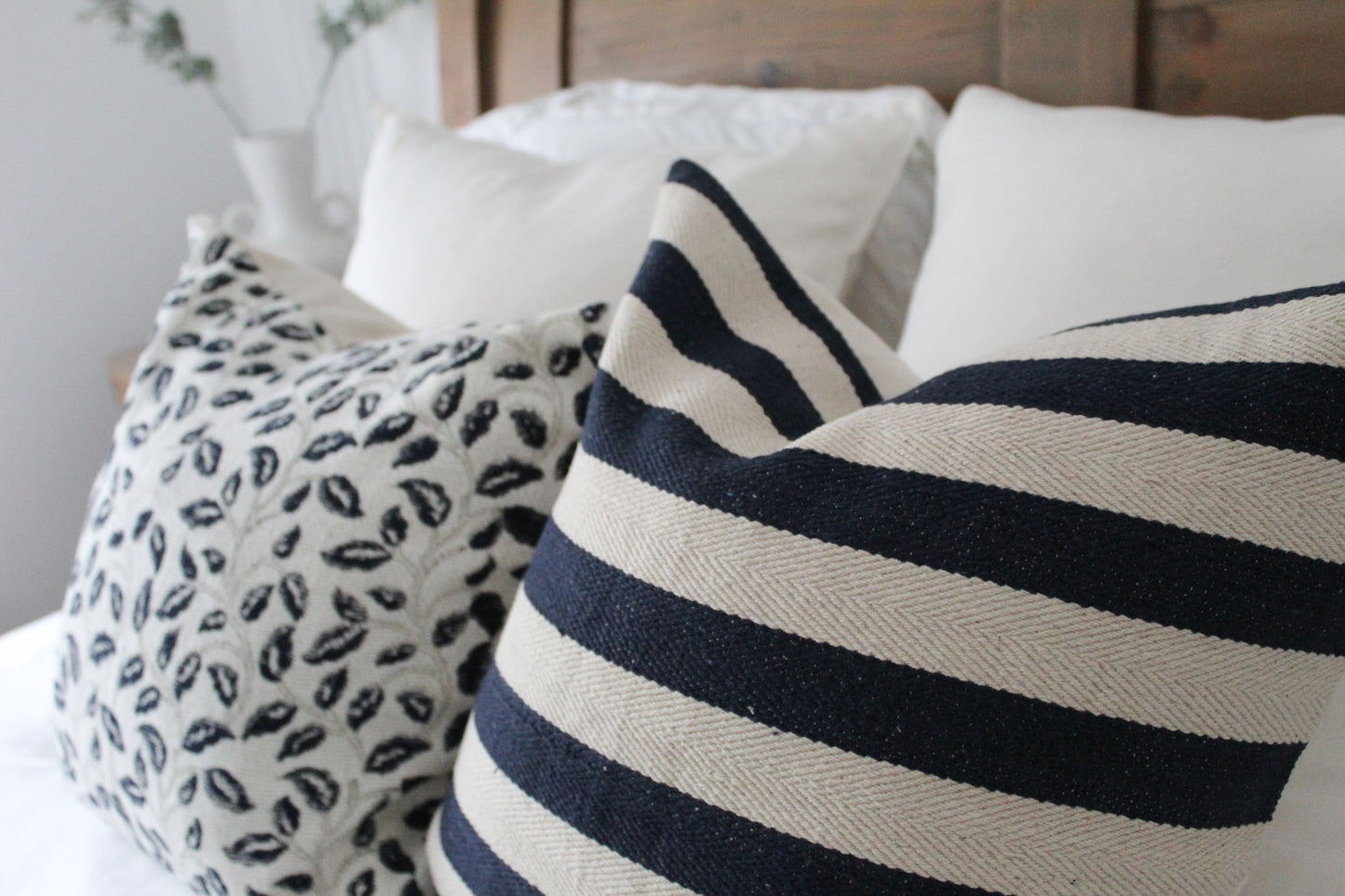 Striped Navy and beige cotton throw pillow cover 45x45cm