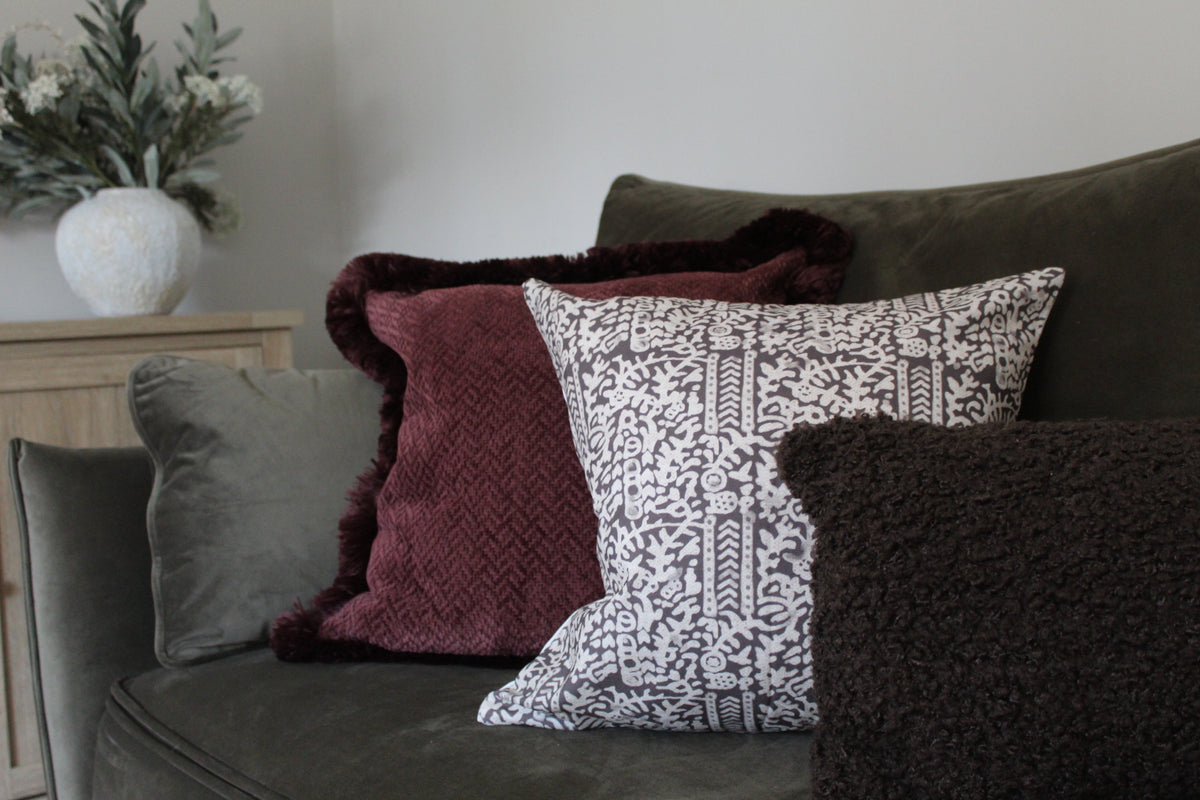 Brown pattern 45 x 45cm cotton cushion