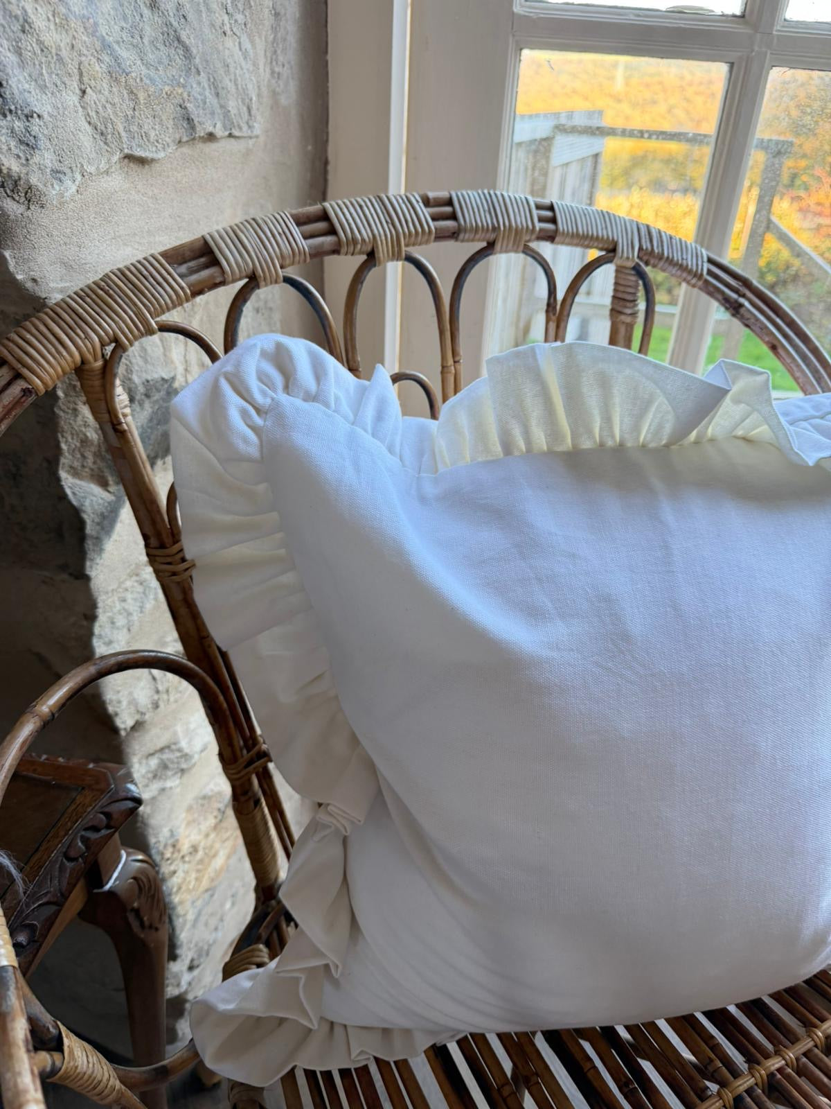 Cream Frilly country cotton throw Cushion 45x45cm