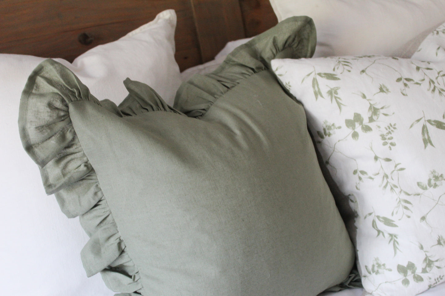 Green ruffle linen cushion cover 45x45cm