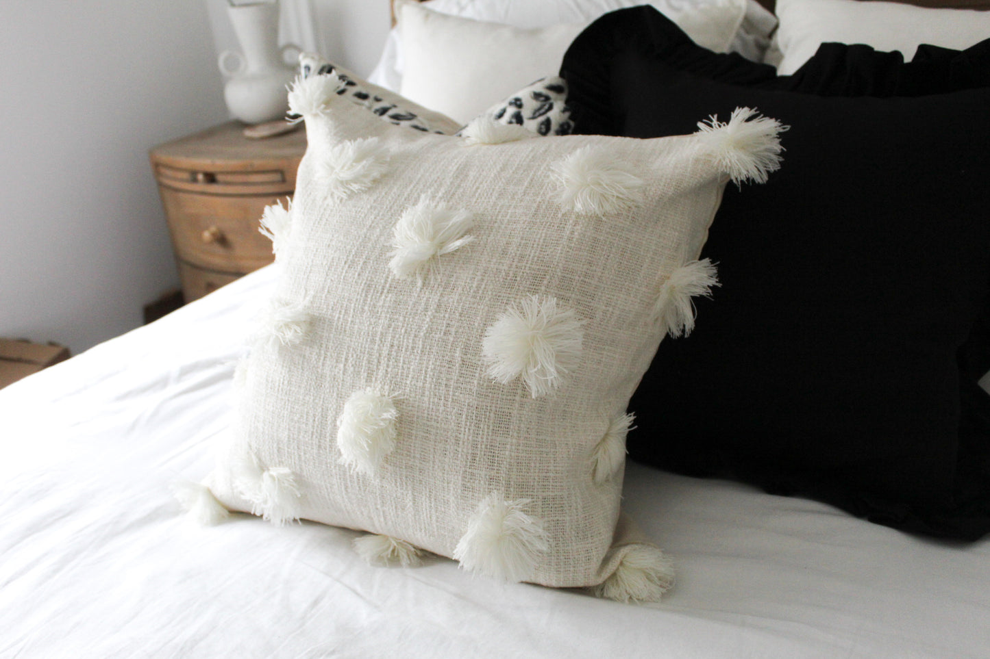 Tufted dot neutral cotton cushion cover 45x45cm