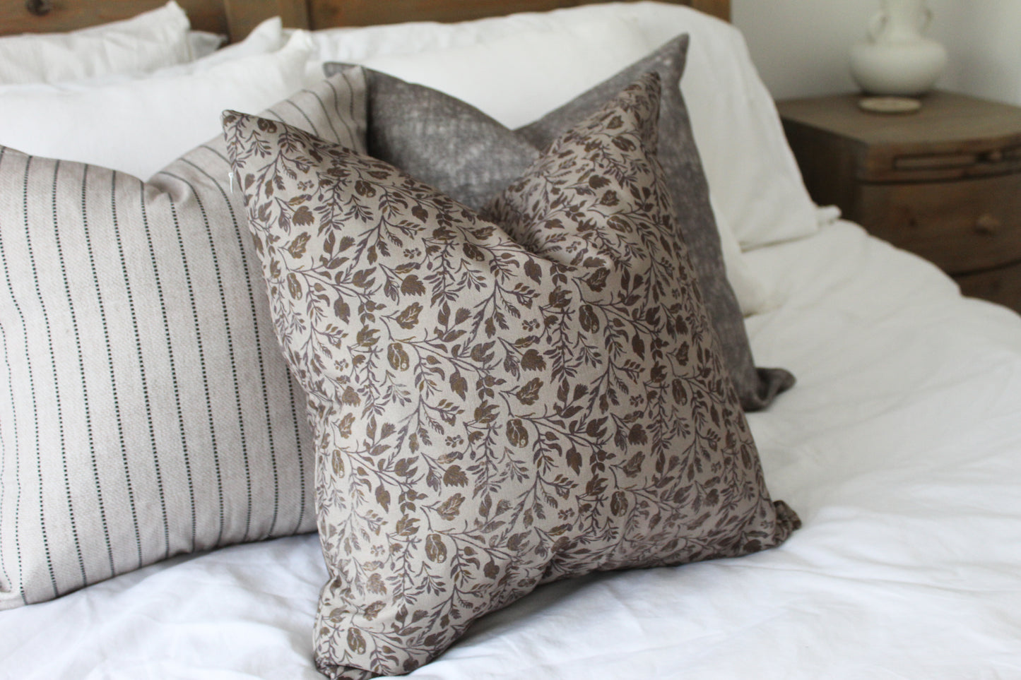 Beige floral cotton cushion with duck feather insert 45x45cm