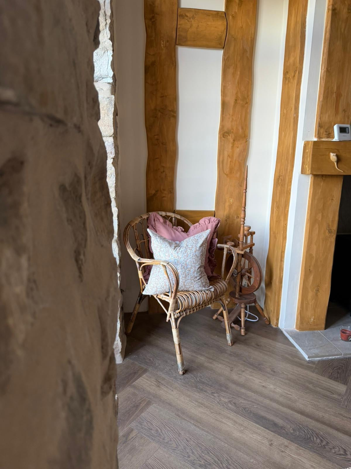 Floral print cotton country cushion 45 x 45xm