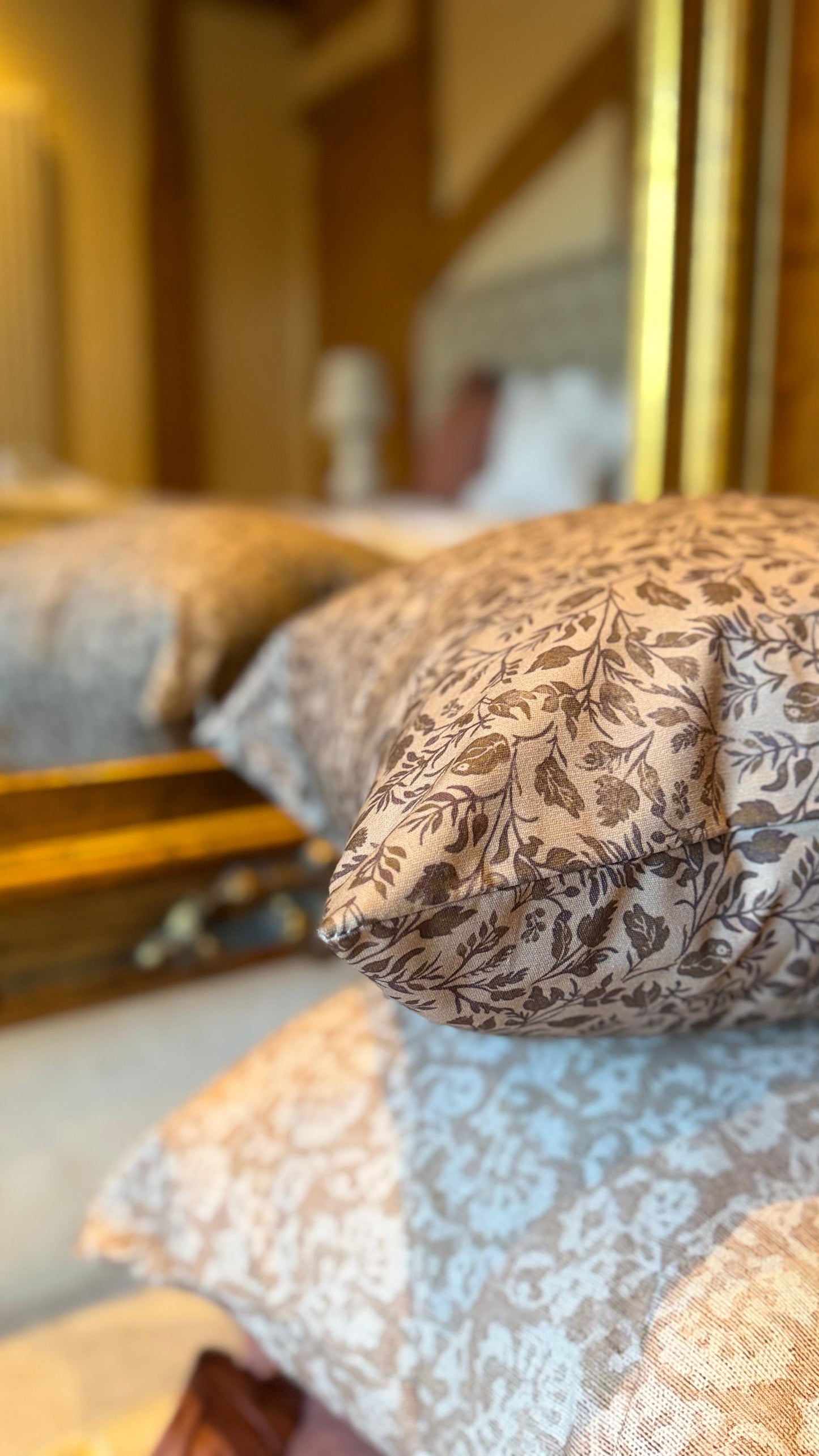 Beige floral cotton cushion with duck feather insert 45x45cm