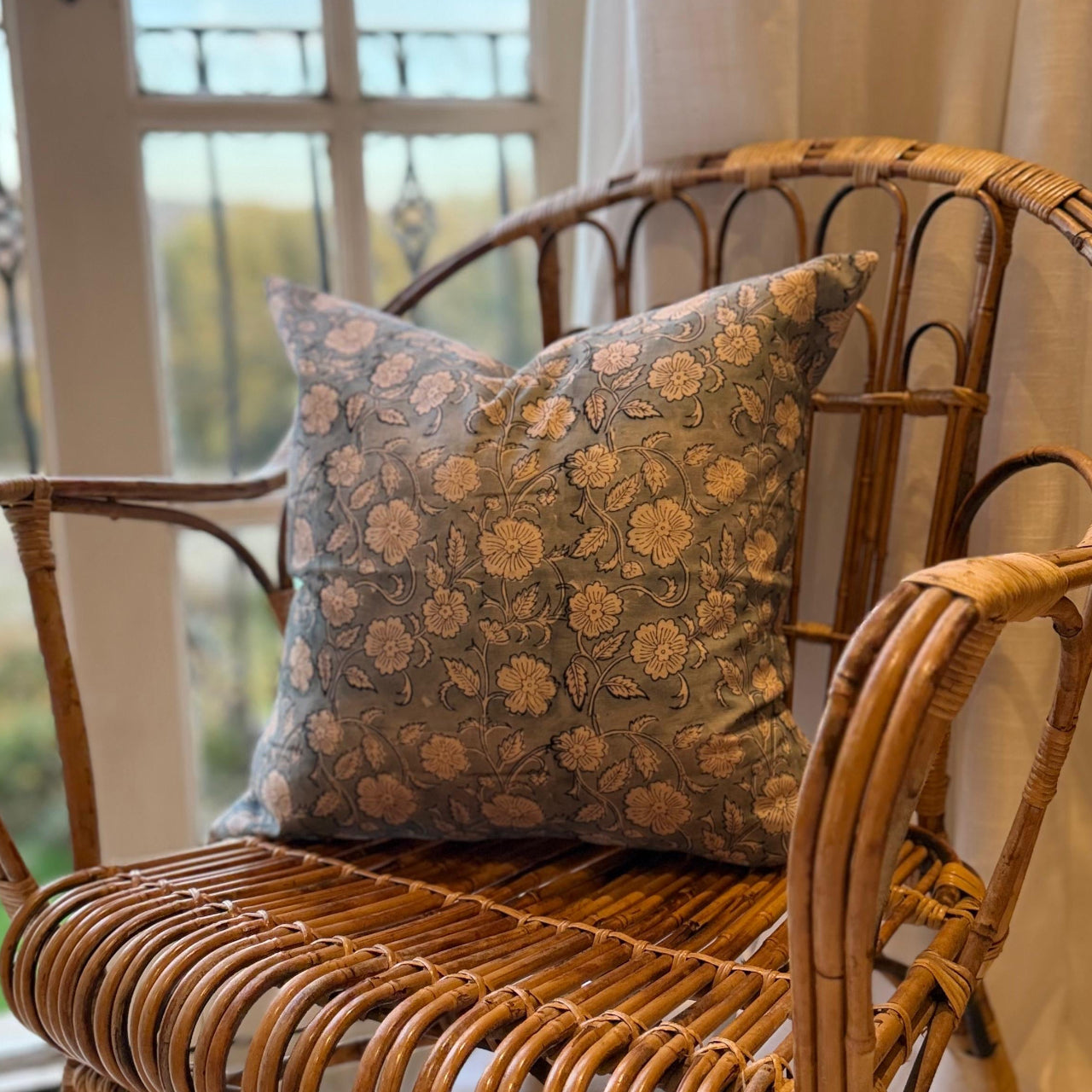 Teal floral print cotton cushion 45x45