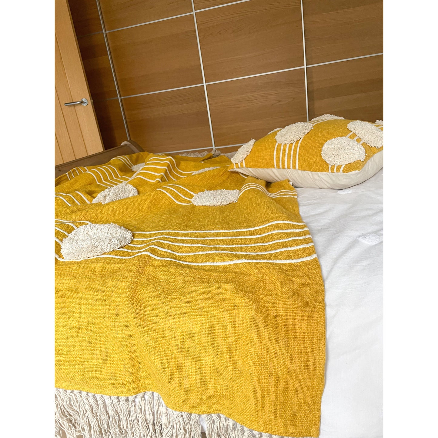 Yellow Tufted Throw Cotton Blanket - 150 x 130 CM