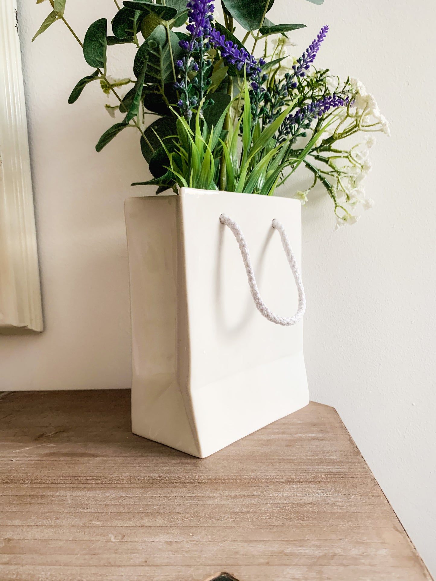 1pc Ceramic Handbag Vase For Modern Home Decor Bag Flower Vase With Handle Purse  Vase Black Or White Bag Vase Fun Vases For Aesthetic Wedding Room Office  Table Accent Gift - Patio